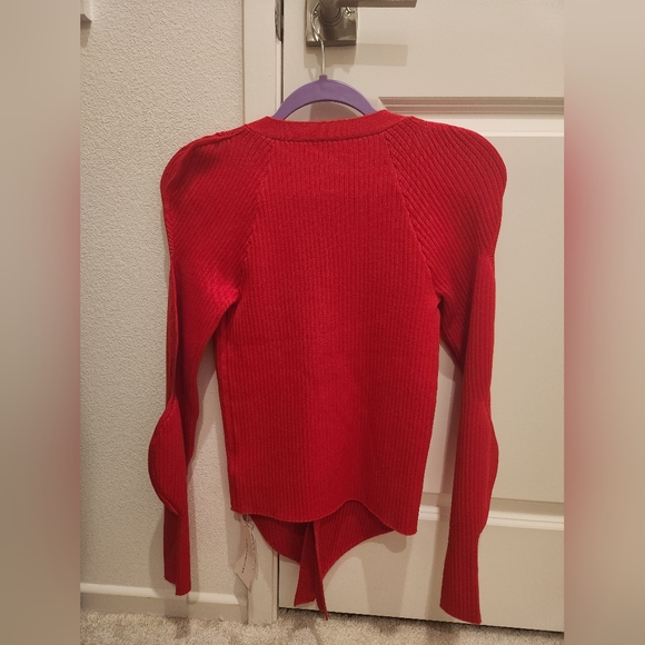 Turn Lock Wave-Sleeve Cardigan - Picture 7 of 7